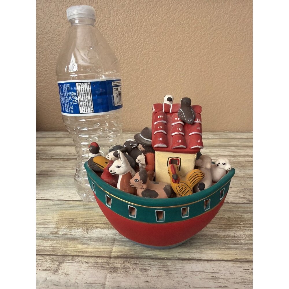 Vintage Hand Painted Folk Art Noah’s Ark Figurine 5.5" H - Picture 11 of 12